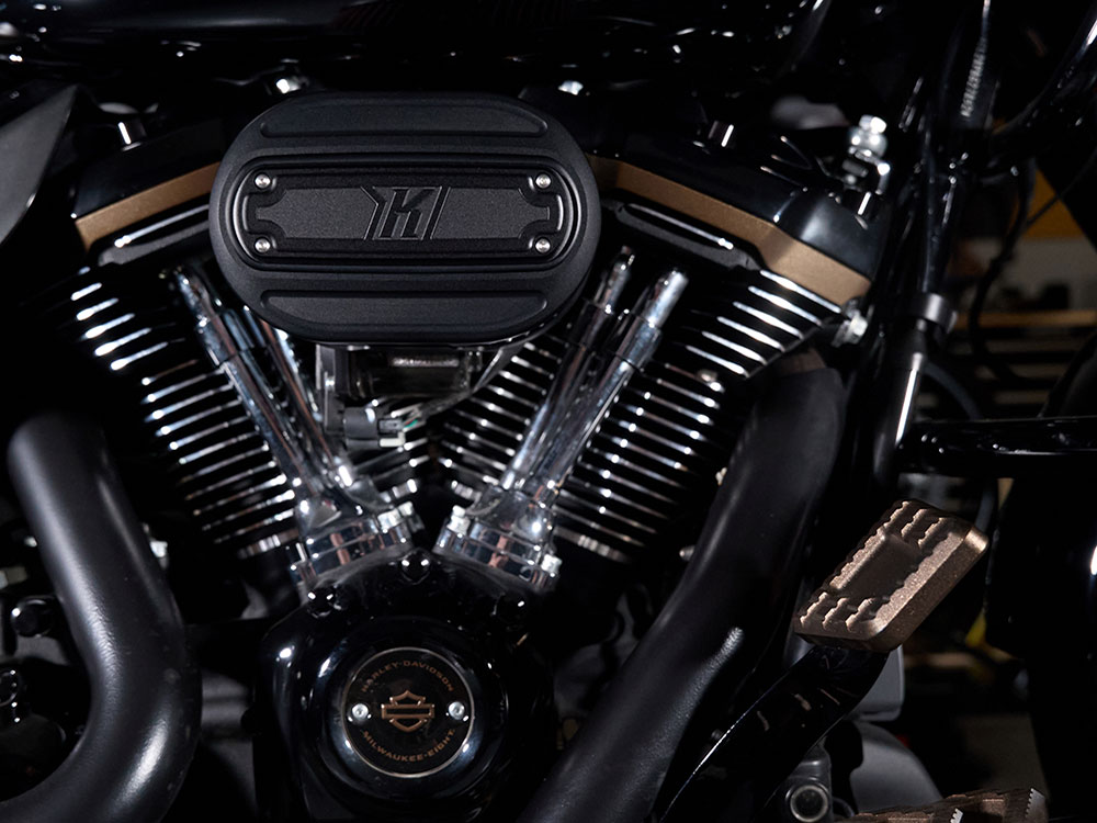 Kodlin Oval Air Cleaner Kit – Black. Fits Touring 2017-2024 & Softail 2018-2024