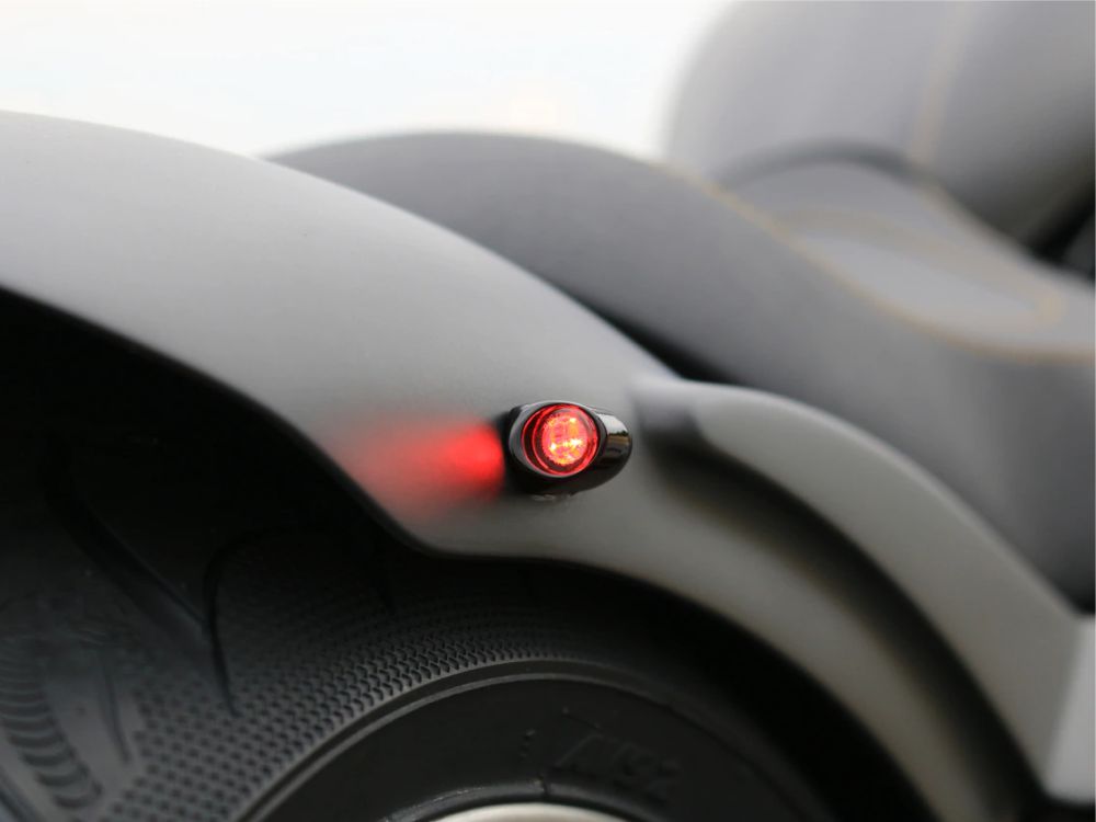 Kodlin Rear Neowise Smooth Bullet Run/Brake/Turn Signals – Black