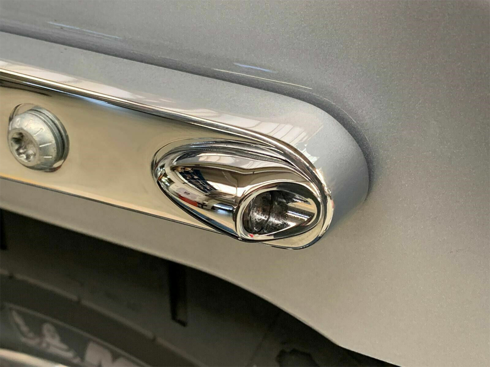 Kodlin Neowise Mini Strut Light Turn Signals  – Chrome. Fits Most HD 2002up