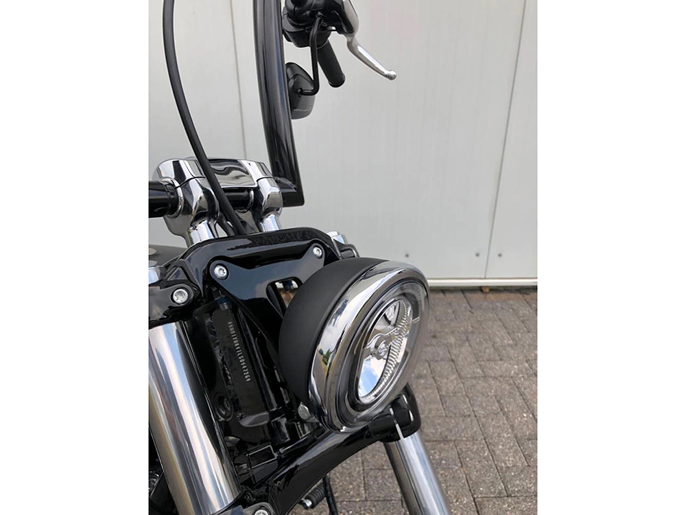 Kodlin Kodlin Bates Style Headlight Bracket – Black. Fits Breakout 2018up.