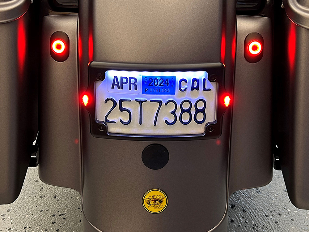 Kodlin Elypse 3-1 Curved LED Number Plate Kit – Black. Fits most Touring 2013up.