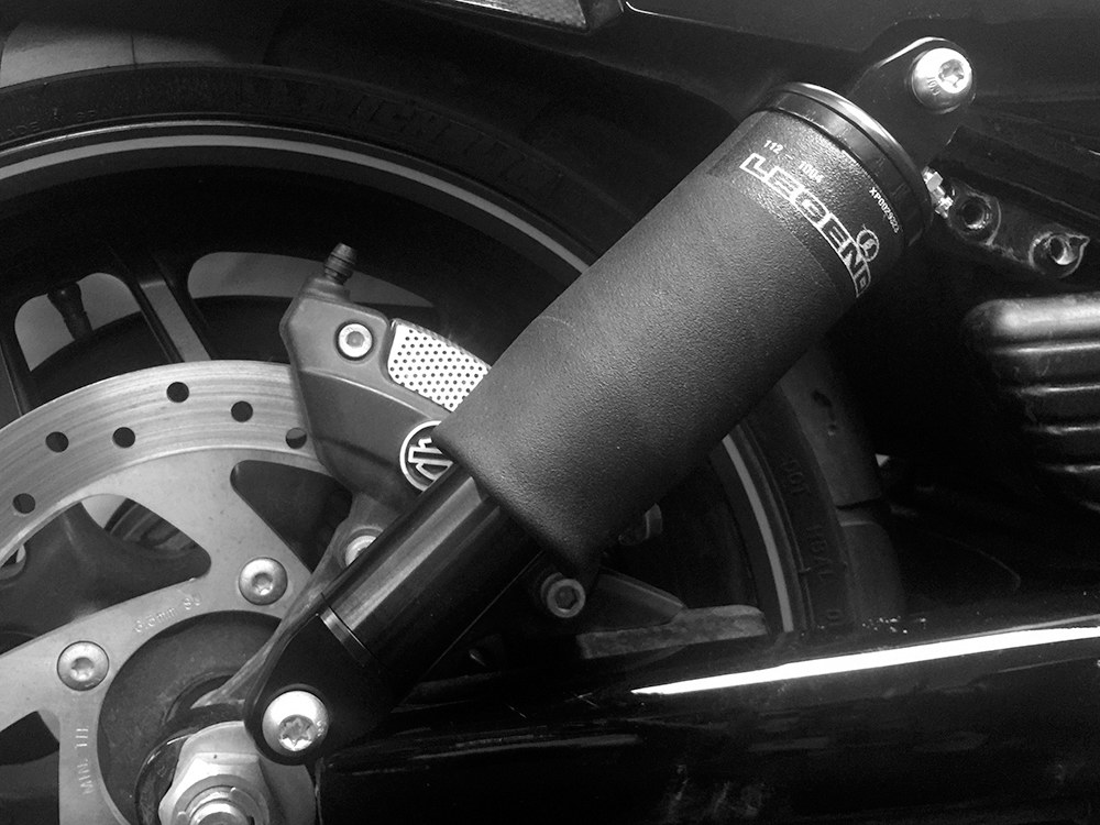 Shocks RR; V-Rod%2707-17 Air
