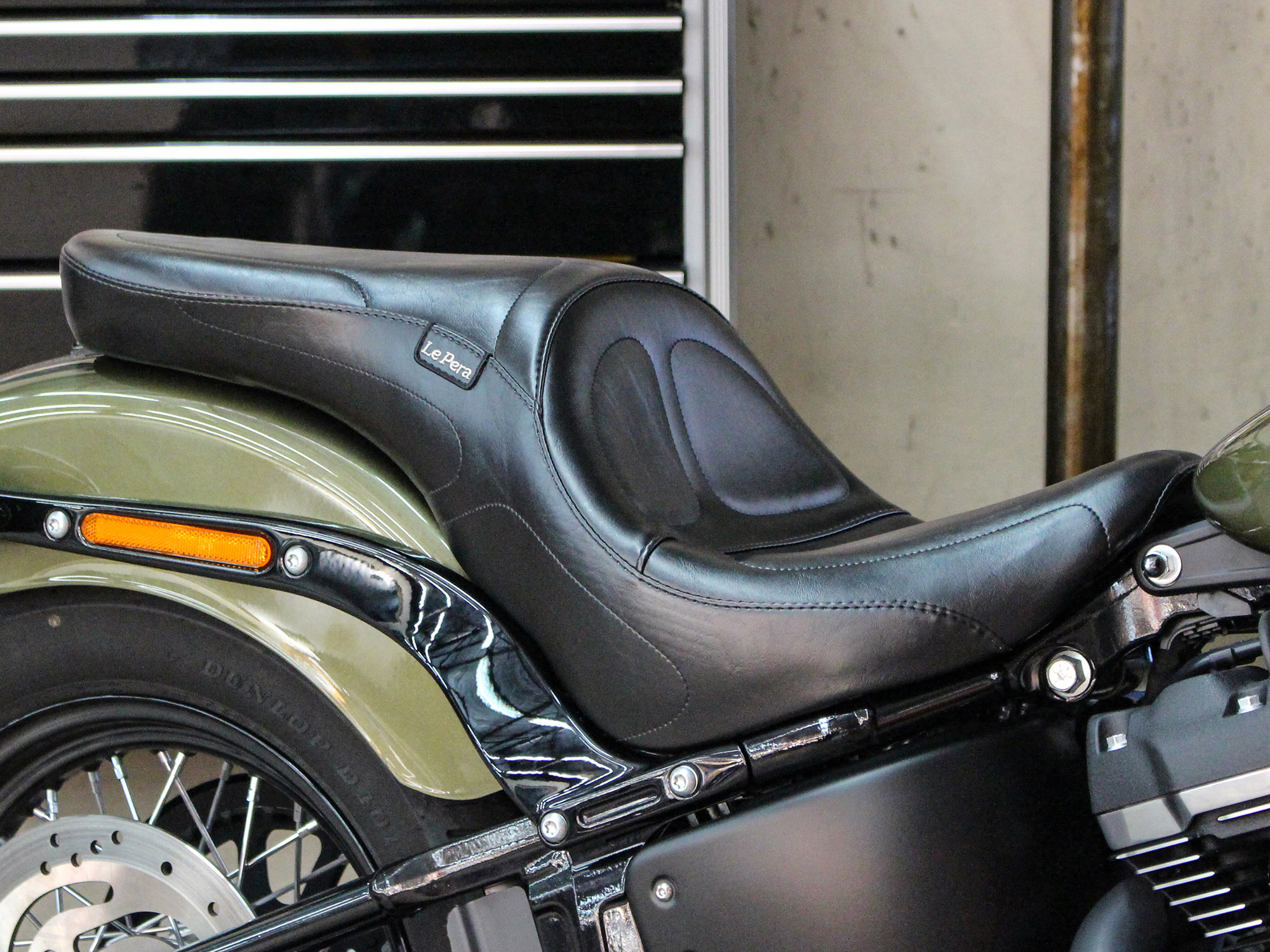 LEPERA SEATS Maverick Dual Seat with Stitch. Fits Softail Slim & Street Bob 2018up & Standard 2020up.