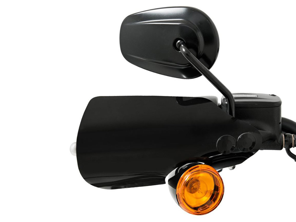 Memphis Shades Handguards – Black. Fits Softail 2018-2024 & Road King 2021up running OEM Front Indicators.