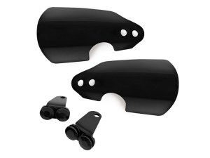 Memphis Shades Handguards – Black. Fits Softail 2018-2024 & Road King 2021up running OEM Front Indicators. Memphis Shades Handguards – Black. Fits Softail 2018-2024 & Road King 2021up running OEM Front Indicators.