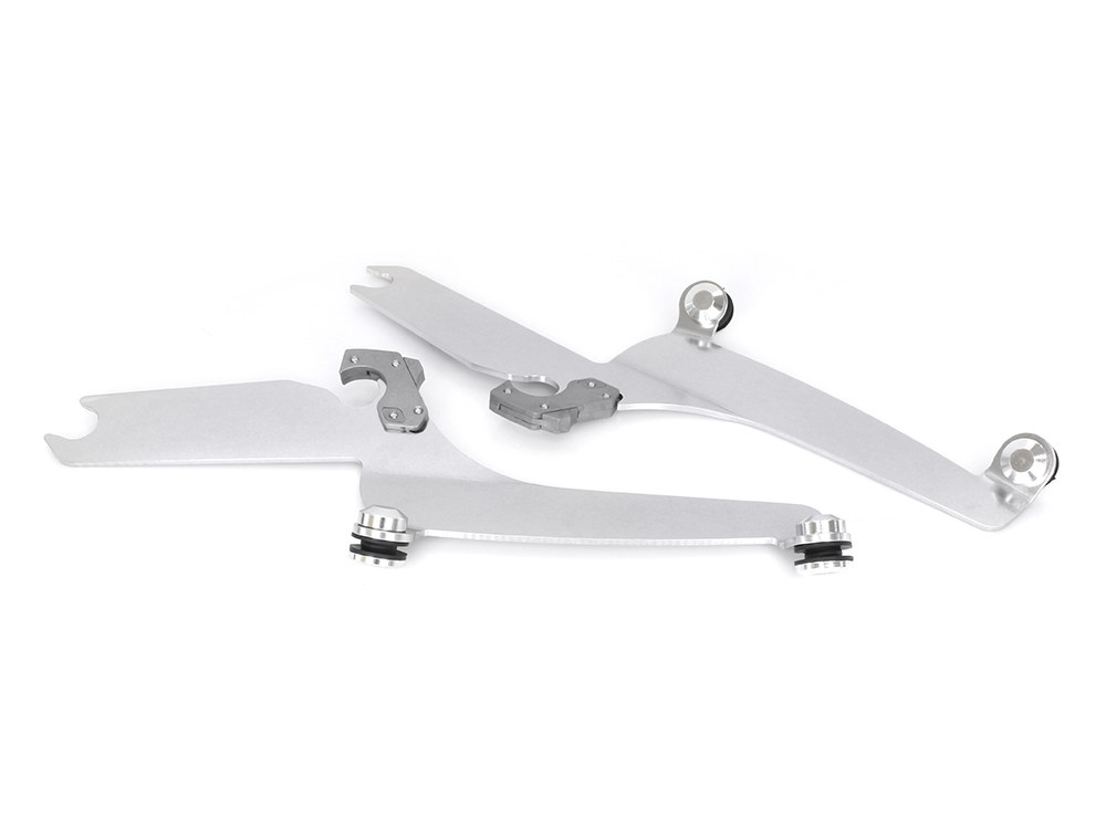 Memphis Shades Windshield Mount Kit. Fits Yamaha V-Star XVS650 & 1100 Classic Models 1998up.