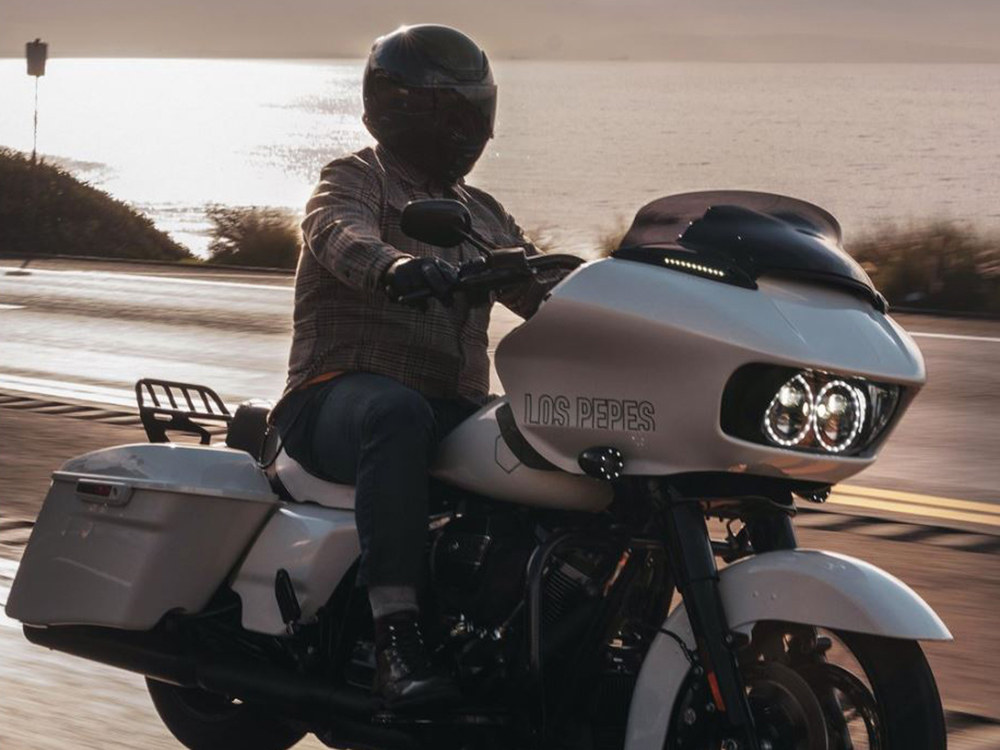 Memphis Shades 6.5in. Spoiler Windshield – Dark Smoke. Fits Road Glide 2015-2023