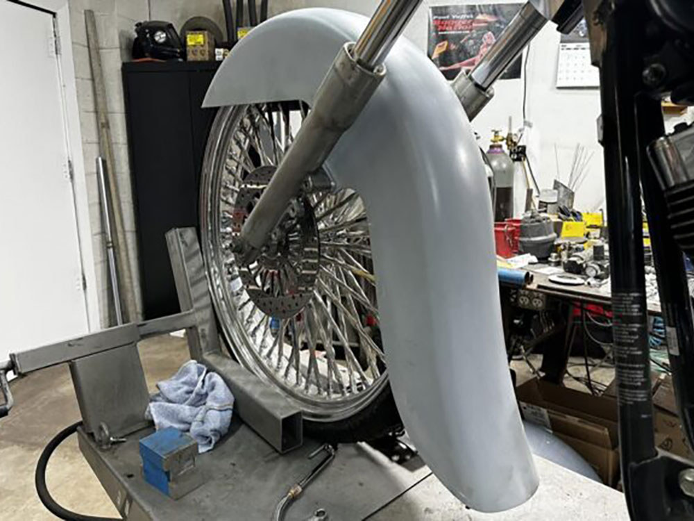 Bagger Nation 6in. Wide, El Rey Front Fender. Fits FL Softail 1986-2017 with 26in. Front Wheel.