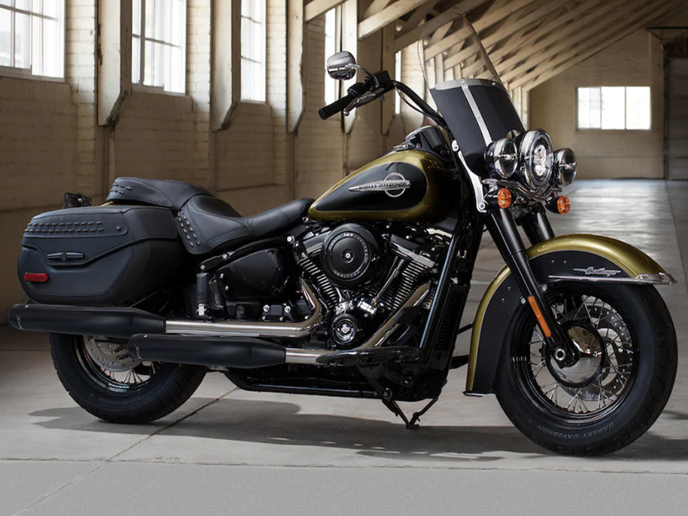 RINEHART EXHAUST 3-1/2in. Slip-On Mufflers – Black with Black End Caps. Fits Heritage Classic 2018-2024 & Deluxe 2018-2020