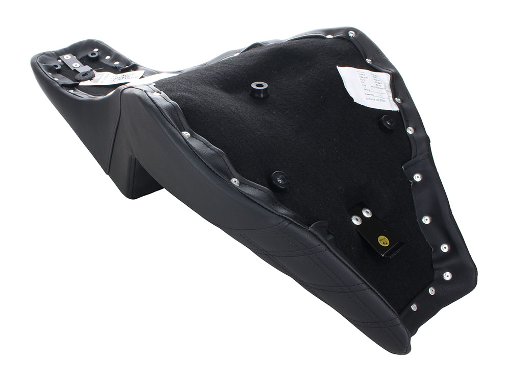 SADDLEMEN SEATS Step-Up LS Dual Seat with Black Double Diamond Lattice Stitch. Fits Softail Street Bob 2018up & Standard 2020up.