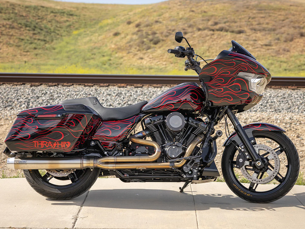 SADDLEMEN SEATS Thrashin X Saddlemen Step-Up Smooth. Fits CVO Touring 2023up, Street Glide & Road Glide 2024up, Touring 2025up