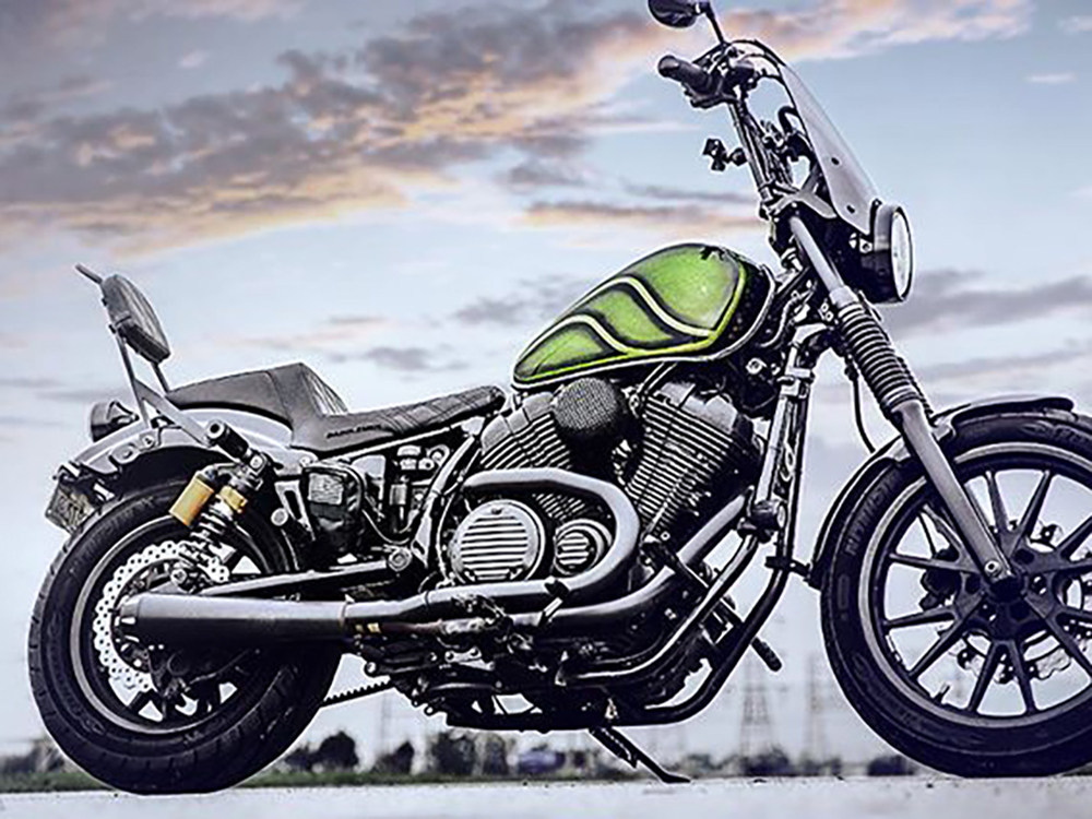 SADDLEMEN SEATS Step-Up LS Dual Seat with Black Double Diamond Lattice Stitch. Fits Yamaha Bolt 2013up.