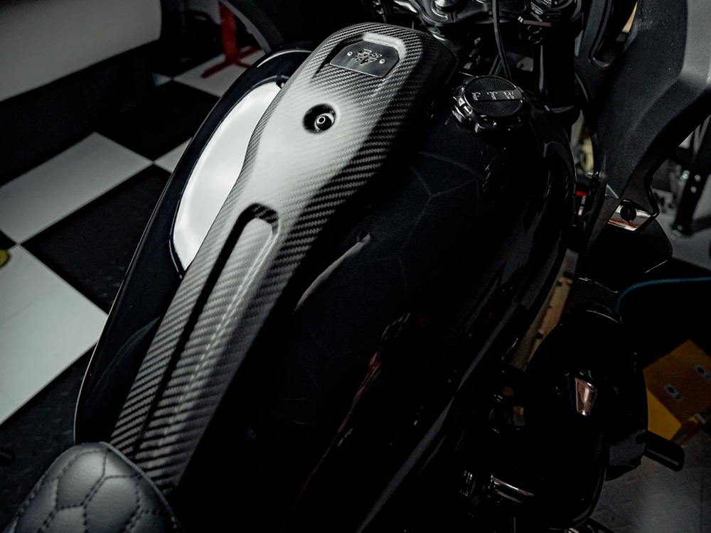 SF Carbon Dash – Matte Finish. Fits Low Rider S & Low Rider ST 2022up & Breakout 2025up