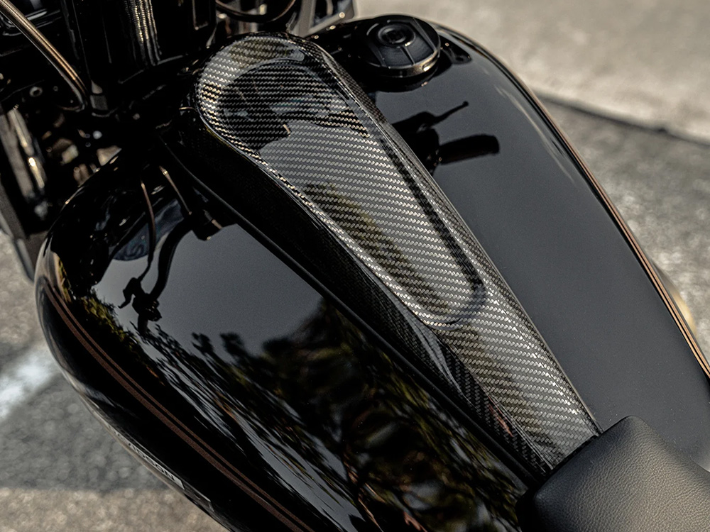 SF Carbon Dash, Side Fill Models – Gloss Finish. Fits Street Glide Special & Road Glide Special 2021-2023