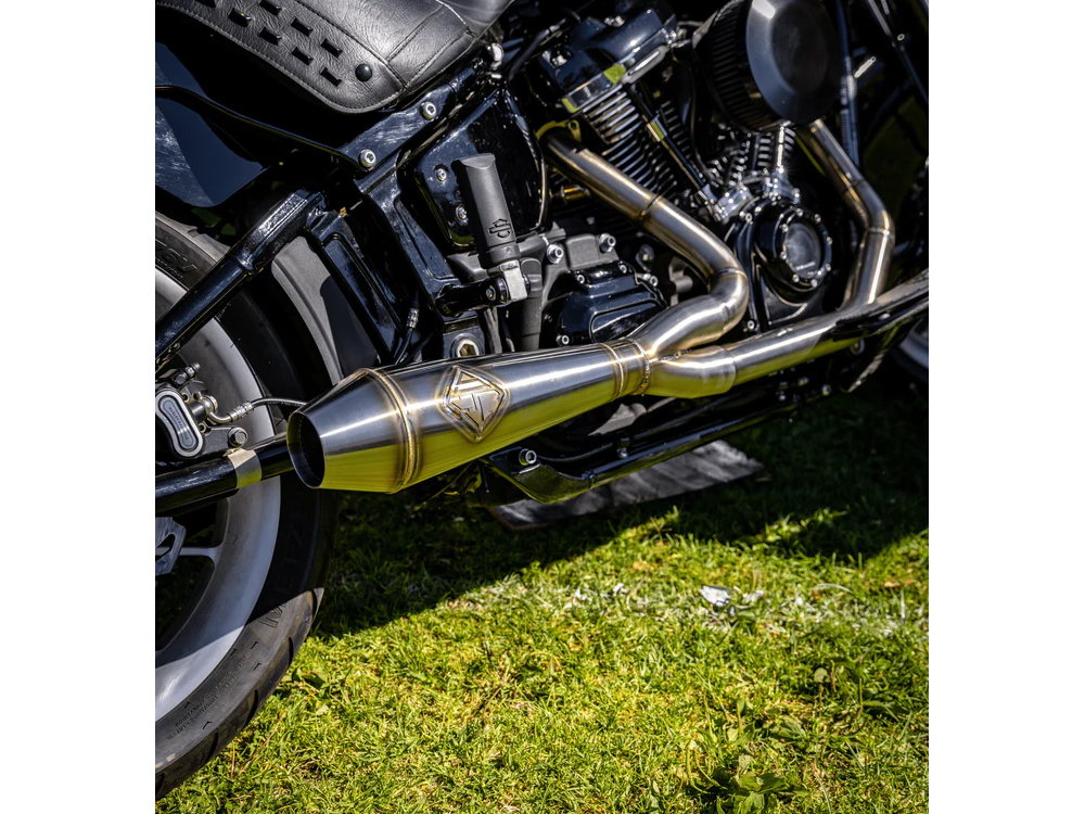 SP Concepts EXHAUST 2-into-1 LaneSplitter Exhaust – Stainless Steel. Fits Softail 2018up Non-240 Rear Tyre Models.