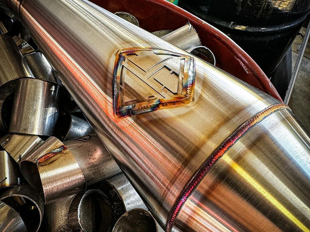 SP Concepts EXHAUST 2-into-1 4.5in. Works Edition Big Bore Exhaust – Stainless Steel. Fits Softail 2018up Non-240 Rear Tyre Models.