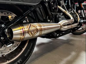 SP Concepts EXHAUST 2-into-1 Elsinore Mid Length Exhaust – Stainless Steel. Fits Softail 2018up Non-240 Rear Tyre Models SP Concepts EXHAUST 2-into-1 Elsinore Mid Length Exhaust – Stainless Steel. Fits Softail 2018up Non-240 Rear Tyre Models