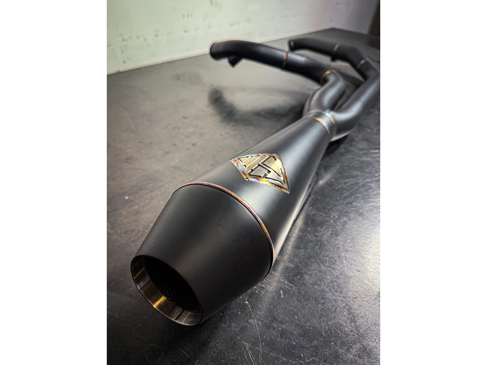 SP Concepts EXHAUST 2-into-1 4.5in. Big Bore Exhaust – Black Onyx. Fits Touring 2017up.