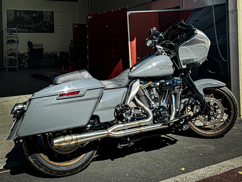 SP Concepts EXHAUST 2-into-1 Elsinore Mid Length Exhaust – Stainless Steel. Fits Touring 2017up