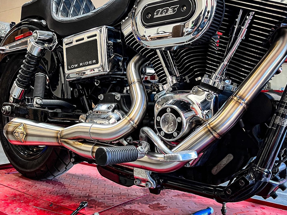 SP Concepts EXHAUST 2-into-1 LaneSplitter Exhaust – Stainless Steel. Fits Dyna 2006-2017