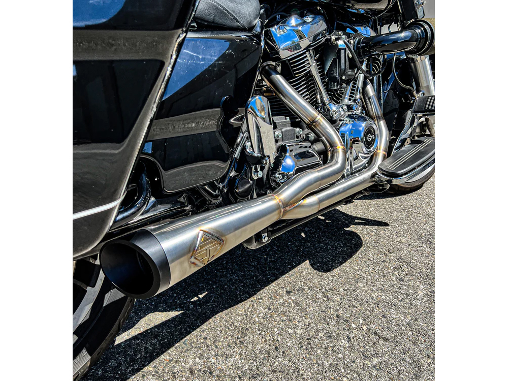 SP Concepts EXHAUST 2-into-1 Cutback Exhaust – Stainless Steel with Black End Cap. Fits Touring 1995-2016