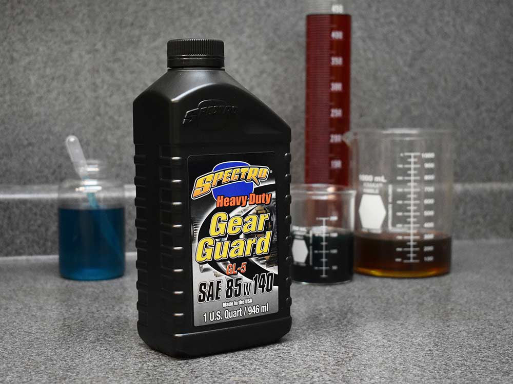 Spectro Oils Heavy Duty Gear Oil Transmission Oil. 85w140 1 Quart Bottle (946ml). Fits Big Twin with 4 & 5 Speed Transmission.