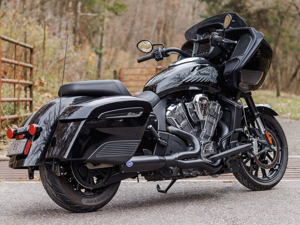 S&S Qualifier 2-into-1 Exhaust – Black. Fits Indian Challenger 2020up.