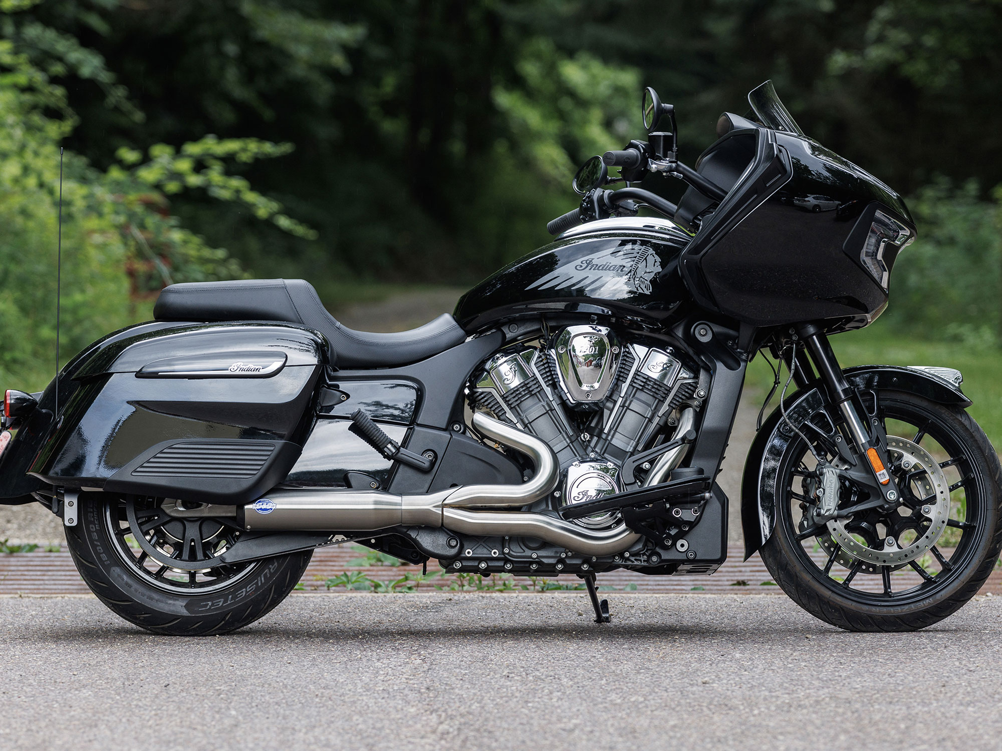 S&S Qualifier 2-into-1 Exhaust – Stainless Steel. Fits Indian Challenger 2020up.