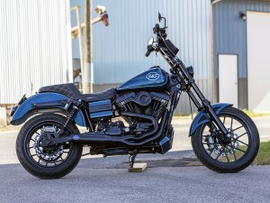 S&S 2-into-1 Qualifier Exhaust – Black with Black End Cap. Fits Dyna 2006-2017 S&S 2-into-1 Qualifier Exhaust – Black with Black End Cap. Fits Dyna 2006-2017