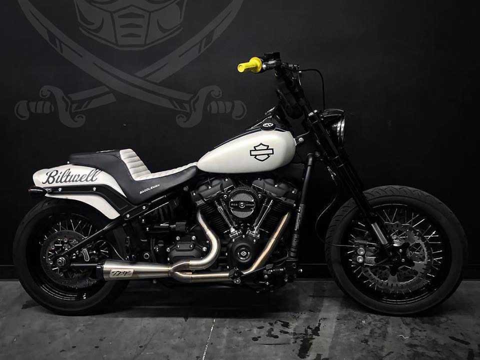 TWO BROTHERS RACING EXHAUST Comp-S 2-into-1 Exhaust – Stainless Steel with Carbon Fiber End Cap. Fits Dyna 2006-2017.