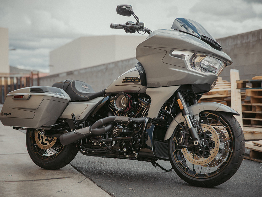 Trask Performance Assault Clear Air Cleaner Kit – Gloss Black. Fits CVO Touring 2023up, Street Glide & Road Glide 2024up, Touring 2025up & Softail 2025up