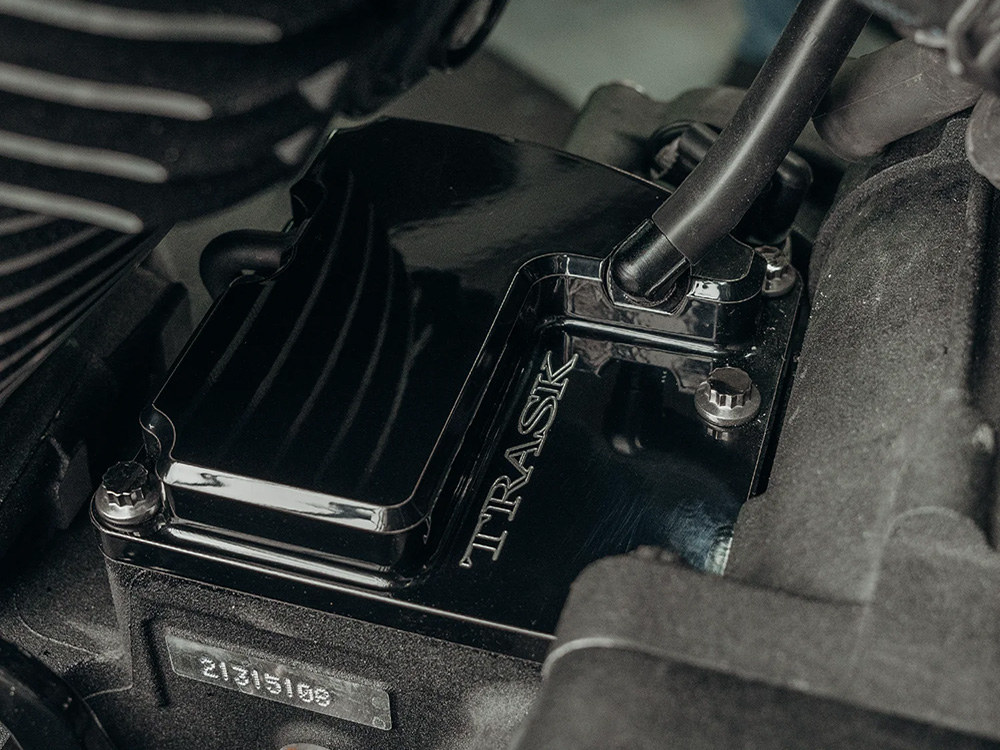 Vented Trans Top Cvr; M8%2717up Blk