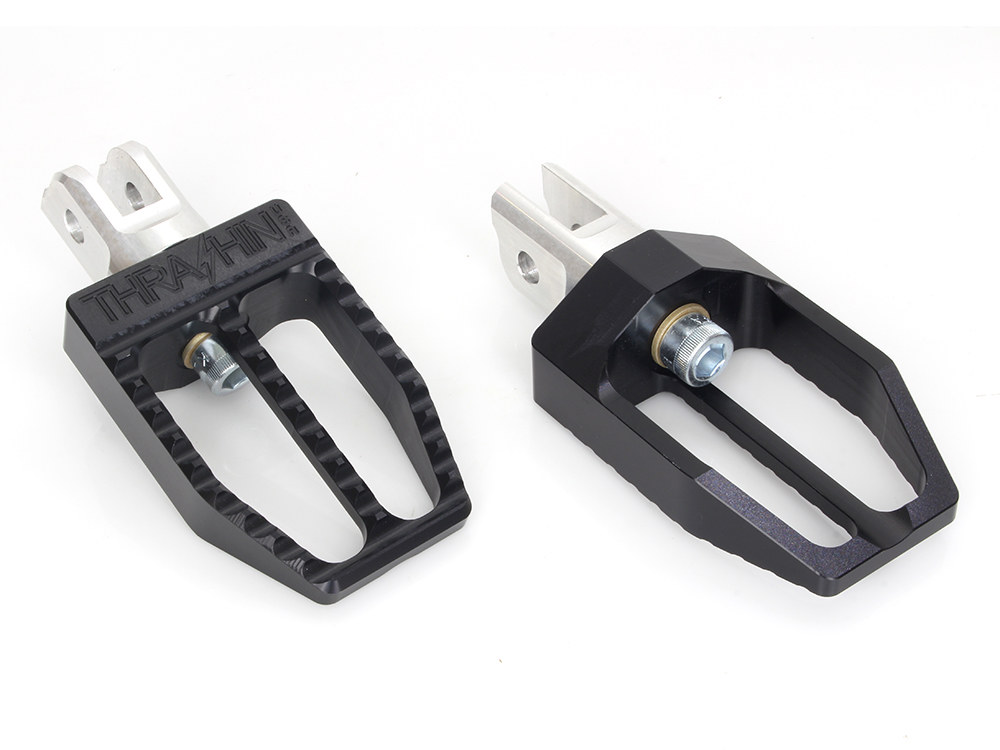 Thrashin Supply Militant Footpegs – Black. Fits Softail 2018up Front Rider