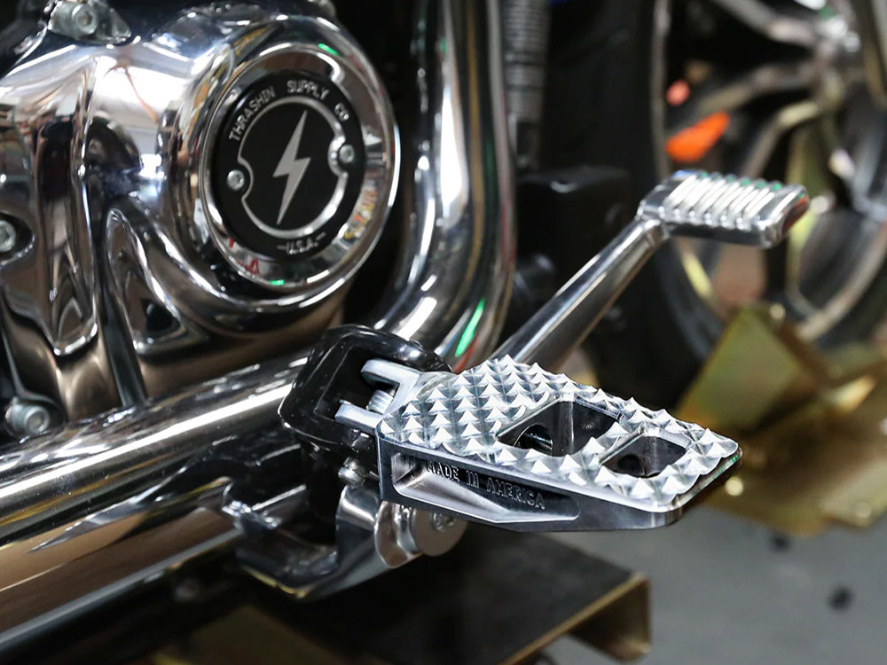 Thrashin Supply P-54 Footpegs – Chrome. Fits Softail 2018up Front Rider