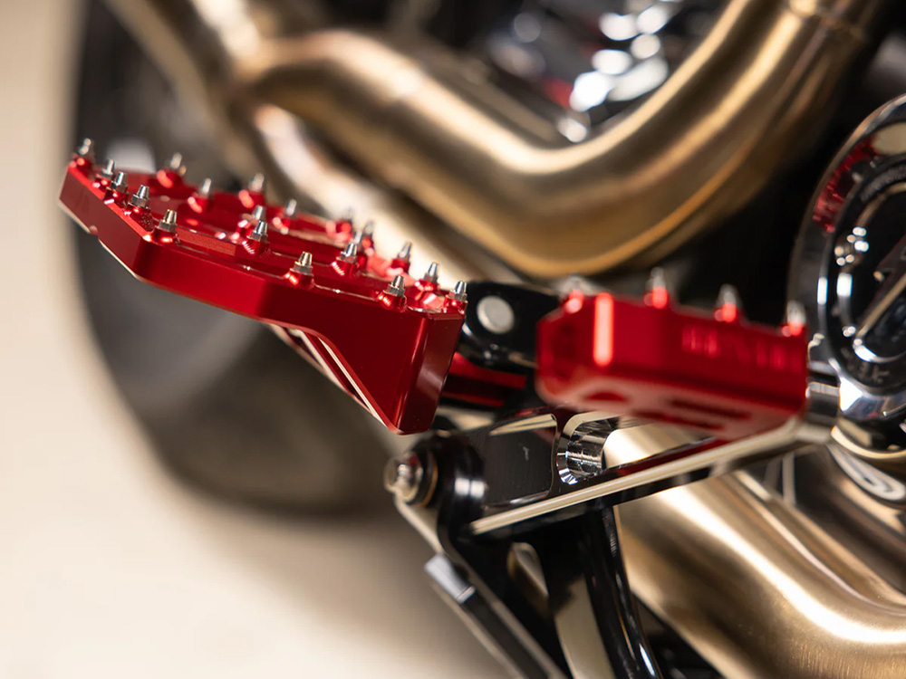 Thrashin Supply Aggressor Mini Floorboards – Red.