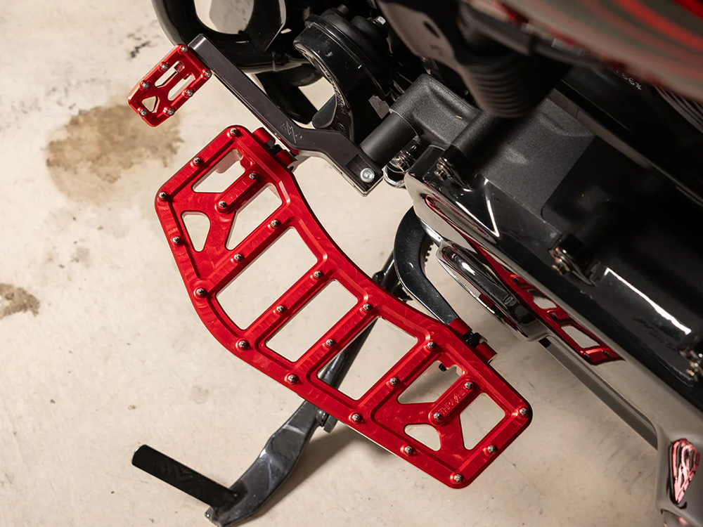 F/Boards; Aggressor, Red