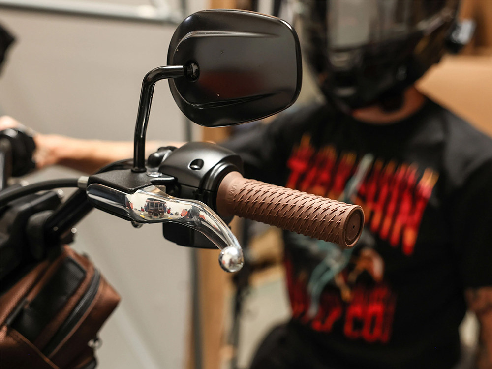Handgrips; Bolt, 1