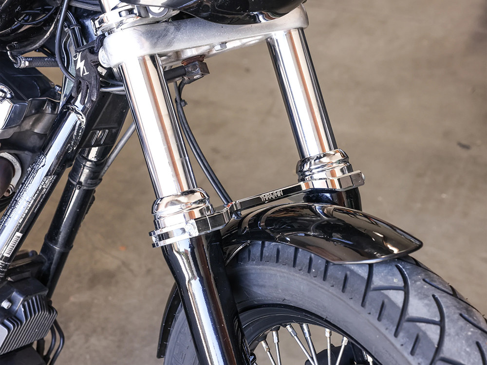 Thrashin Supply Billet Fork Brace – Chrome. Fits 49mm Dyna Mid-Glide 2006-2017.