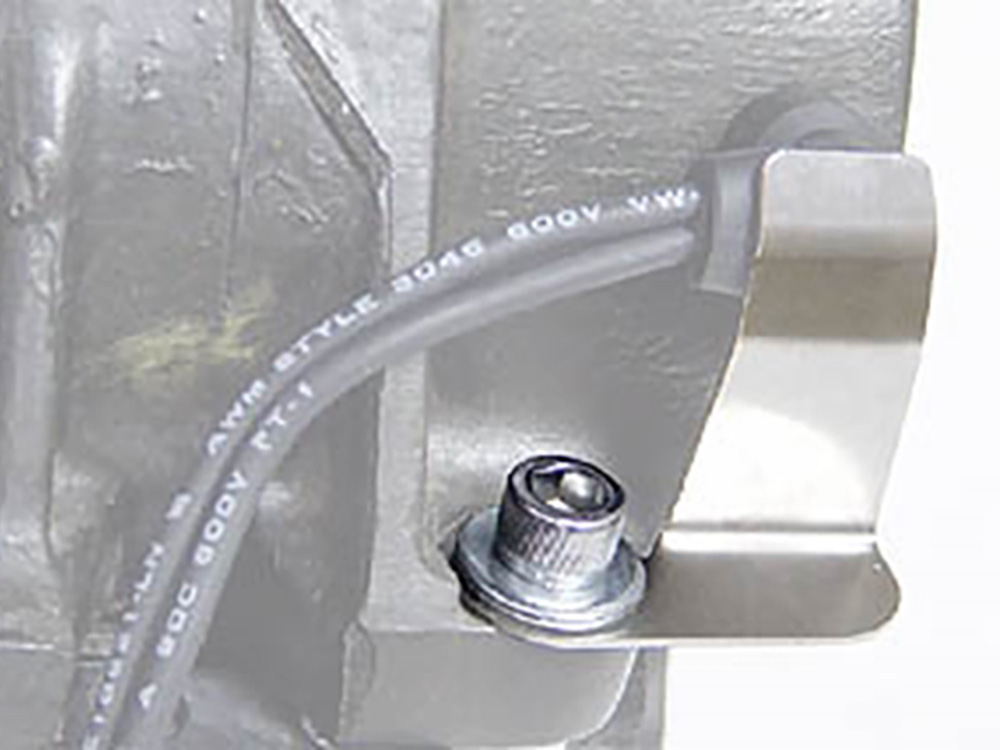 V-Factor Stator Plug Retainer – Stainless Steel. Fits Big Twin 1970-1999