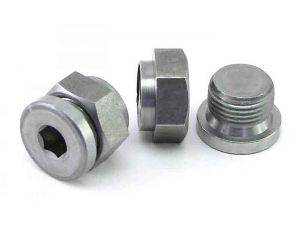 ZIPPER Weld-In Oxygen Sensor Bung – 18mm Straight. Sold Each