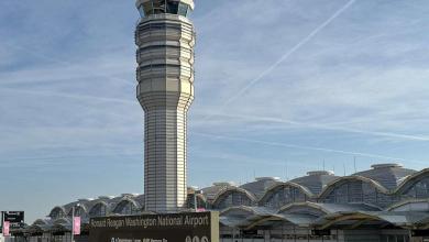 Plane Carrying U.S. Congress Members Clipped by Another Flight at Reagan Airport as Reps Live Tweet from Cabin Plane Carrying U.S. Congress Members Clipped by Another Flight at Reagan Airport as Reps Live Tweet from Cabin
