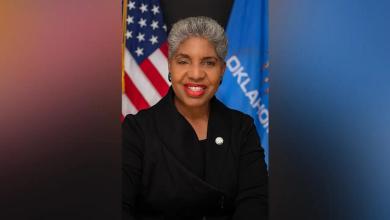 Democrat state senator handcuffed after refusing to show driver’s license at traffic stop Democrat state senator handcuffed after refusing to show driver’s license at traffic stop