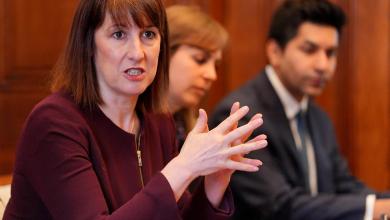 UK to issue £305bn gilts after spring statement amid record surge in bond trading UK to issue £305bn gilts after spring statement amid record surge in bond trading