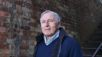 Jonathan Dimbleby brands Royal Television Society ‘cowards’ for pulling Gaza award Jonathan Dimbleby brands Royal Television Society ‘cowards’ for pulling Gaza award