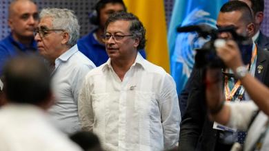 Colombia’s president calls for migrants to leave jobs in the US and return home Colombia’s president calls for migrants to leave jobs in the US and return home
