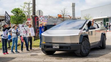 Tesla Sitting On Thousands Of Unsold Cybertrucks As It Stops Accepting Its Own Cars As Trade-Ins Tesla Sitting On Thousands Of Unsold Cybertrucks As It Stops Accepting Its Own Cars As Trade-Ins