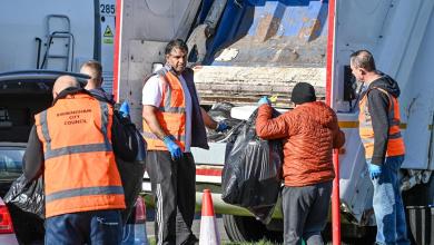 Huge queues at rubbish drop off sites in UK’s second-biggest city as garbage strike continues Huge queues at rubbish drop off sites in UK’s second-biggest city as garbage strike continues