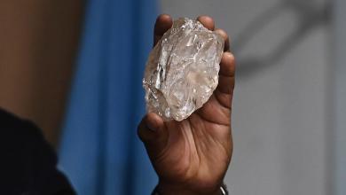 Botswana, the country with the biggest diamonds, gets an improved 10-year deal with miner De Beers Botswana, the country with the biggest diamonds, gets an improved 10-year deal with miner De Beers