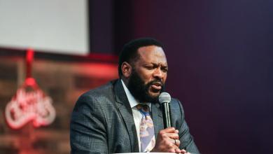 Officials, community mourn Memphis pastor Ricky Floyd’s death Officials, community mourn Memphis pastor Ricky Floyd’s death