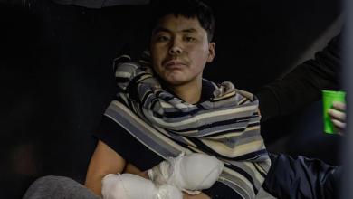 Surrendering North Korean soldier refuses to drop sausage at gunpoint Surrendering North Korean soldier refuses to drop sausage at gunpoint